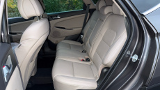 Hyundai Tucson 2.0 CRDi Blue Drive Premium 5dr 2WD Diesel Estate